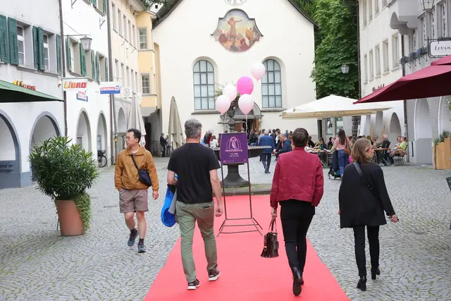 DämmerShopping in Feldkirch
Langes Einkaufserlebnis bis 21 Uhr am Freitag, 12. Juni | Foto:  Stadtmarketing und Tourismus Feldkirch