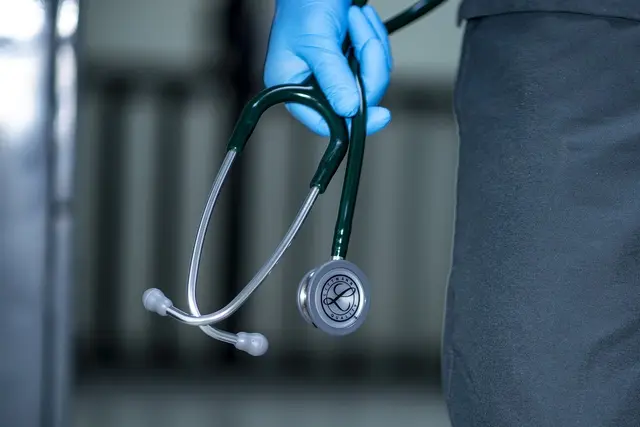 17-Jährige stirbt nach Not-OP, Staatsanwaltschaft untersucht