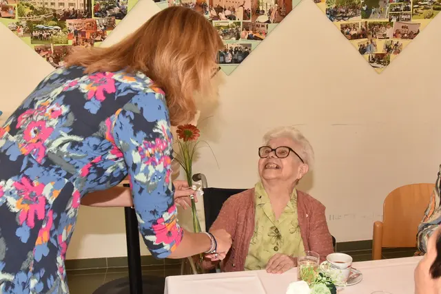 Im Pflegeheim St. Franziskus in Güssing beging Theresia Knotz ihren 92. Geburtstag. | Foto: Julius Potzmann