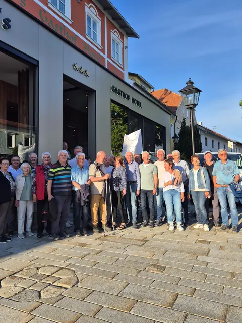 Seit 60 Jahren trifft sich diese Runde jede Woche in Neukirchen