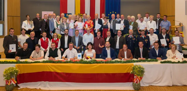 Ehrenring für Landeshauptmann Fellner