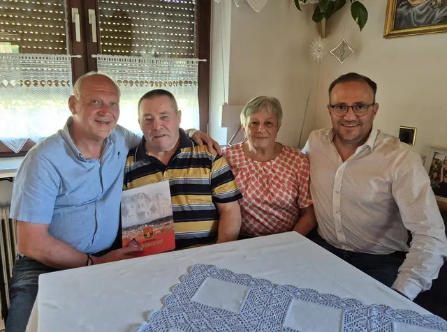 Franz Peischl aus Olbendorf (2. von links) feierte seinen 80. Geburtstag. | Foto: Gemeinde Olbendorf