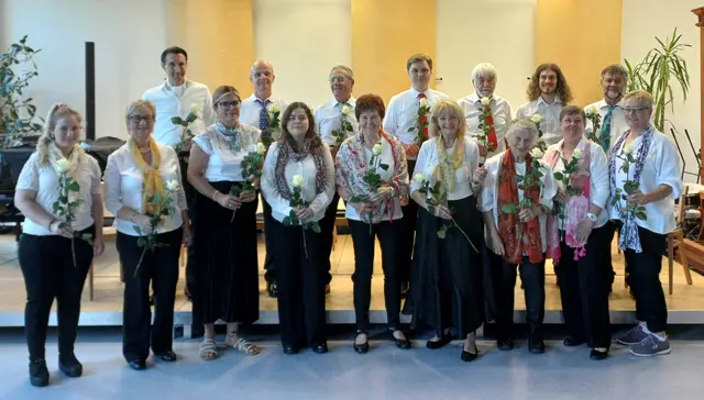 Die musikalische Darbietung umfasste Frühlingsliedern und Lieder, die Blumen zum Thema hatten. | Foto: Stadtchor Leoben