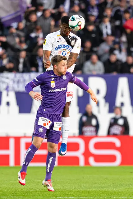 Sprunggewaltig: Im "ersten Stock" ist Jeyland Mitchell einer der stärksten Spieler in der Bundesliga. | Foto: GEPA Pictures