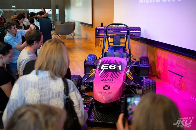 JKU-Racing stellt ersten Rennwagen vor
