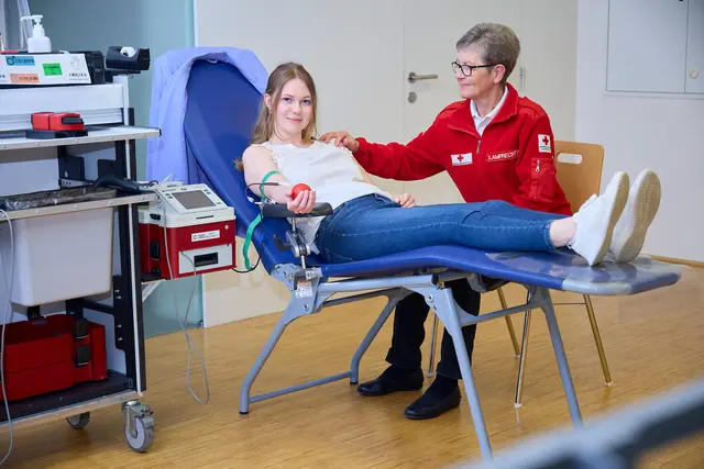 Blutspende. Jährlich werden rund 60.000 Blutkonserven und 5.000 Thrombozytenkonzentrate in der Blutzentrale OÖ hergestellt | Foto: OÖRK/Asanger
