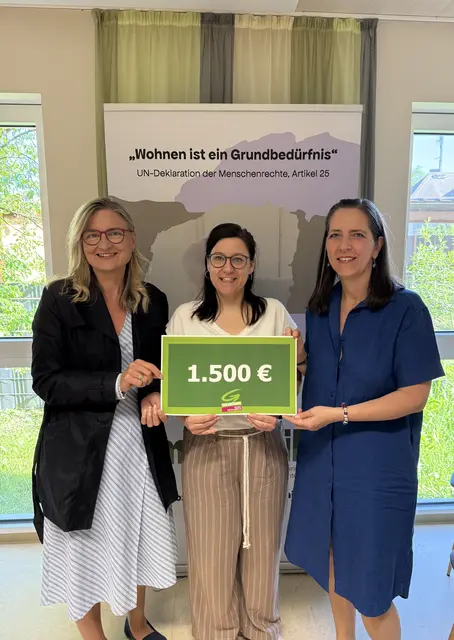 Claudia Hauschildt-Buschberger, Eva Schwarz und Katrin Hörmandinger-Kroath (v.l.). | Foto: Die Grünen Bezirk Vöcklabruck