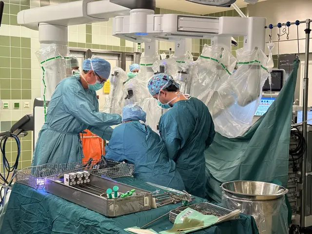 Die Klinik Donaustadt setzt auch bei Operationen von Kindern und Jugendlichen auf roboterassistierte Operationssysteme. | Foto: Lisa Schwetz/ Wr. Gesundheitsverbund