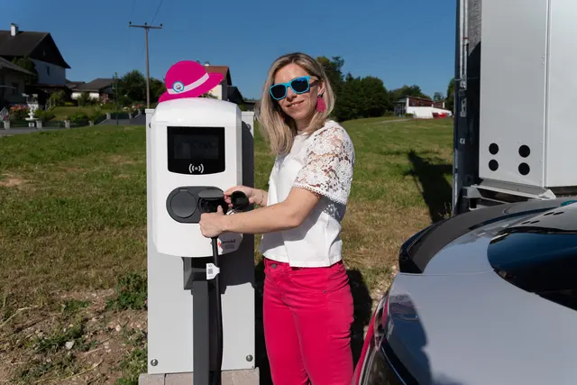 Der Ladevorgang kann mit einer beliebigen RFID-Karte gestartet werden. | Foto: KWG