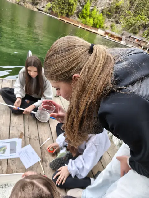 Je nach Altersstufe der Schüler:innen werden die Inhalte angepasst und entsprechend vermittelt. | Foto: Naturpark Ötztal/Obweger