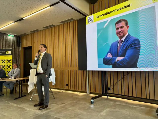 Auch der zukünftige und neue, zweite Direktor, Stefan Fleischhacker, durfte sich vorstellen. | Foto: Markus Kahrer