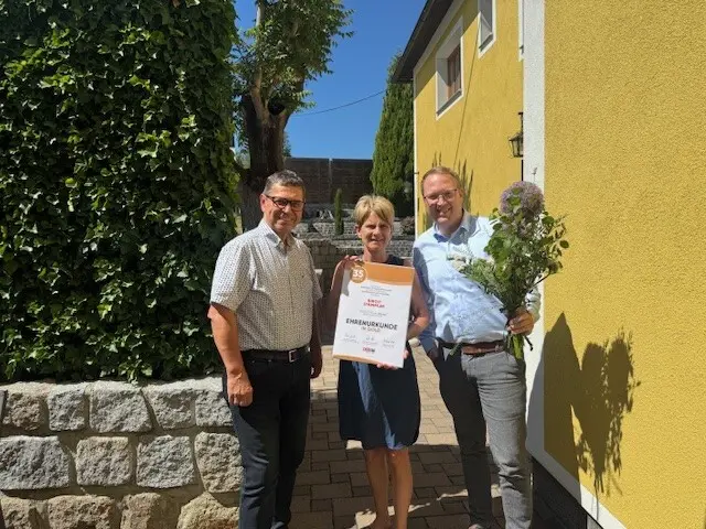 Hans Moser, WKO-Bezirksstellenleiter, Birgit Stammler und WKO-Bezirksobmann Tobias Luger. | Foto: WKO Eferding