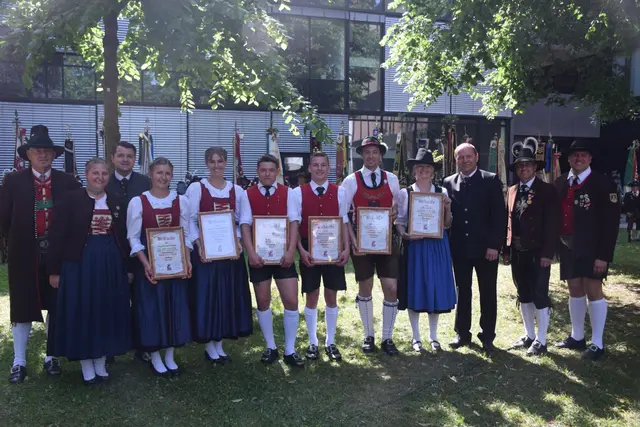 Vergabe der Leistungsabzeichen | Foto: UTV