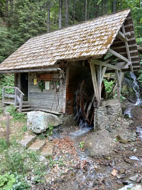 In der alten Mühle wird Getreide auf Vorbestellung zu Mehl gemahlen. | Foto: Gemeinde Albeck