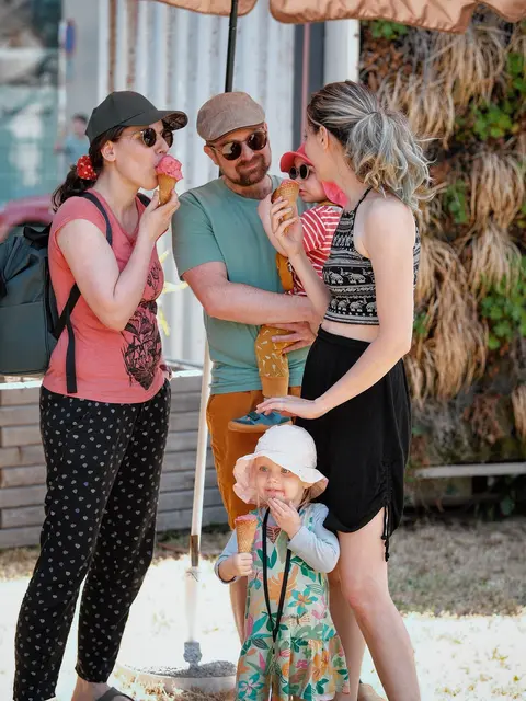 Familie mit Kindern im Rahmen des Geco Festivals.