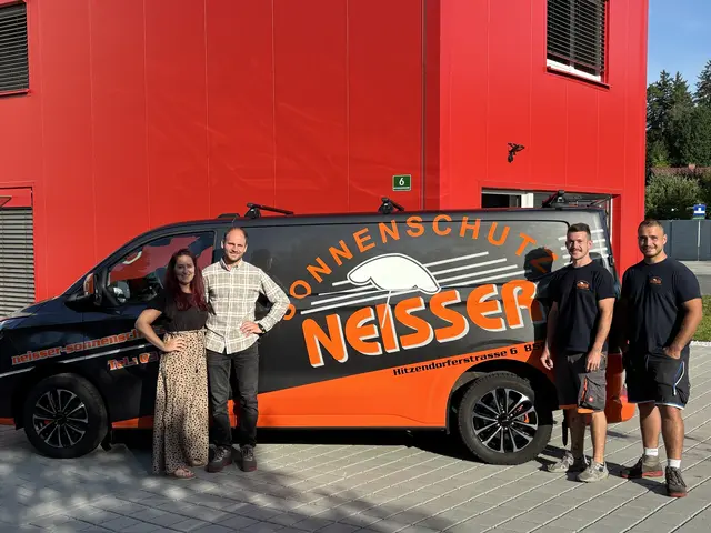 Seit 36 Jahren steht Sonnenschutz Neisser für maßgeschneiderte Lösungen rund um Sonnen- und Insektenschutz. Das Team: Karin Kreiner, Patrick Neisser, Simon Wiltsche und Matthias Sippel.
