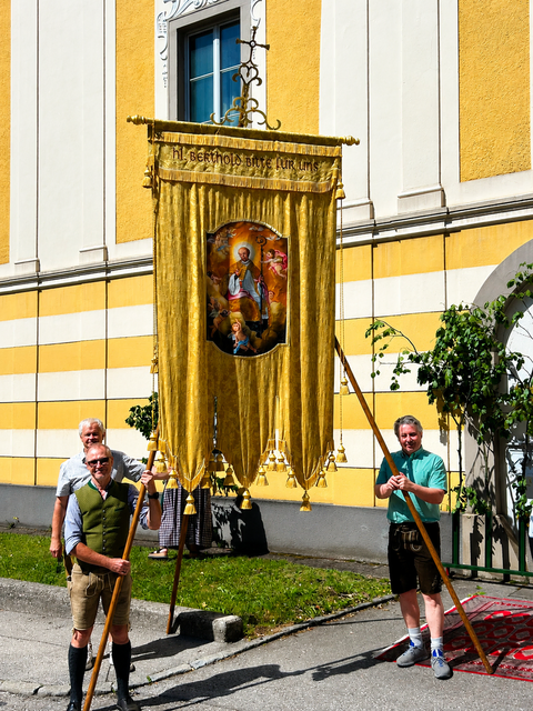 Die Gewerbefahne wurde von Felix Hackenberger, Maximilian Seidl und Johann Sieghartsleitner 