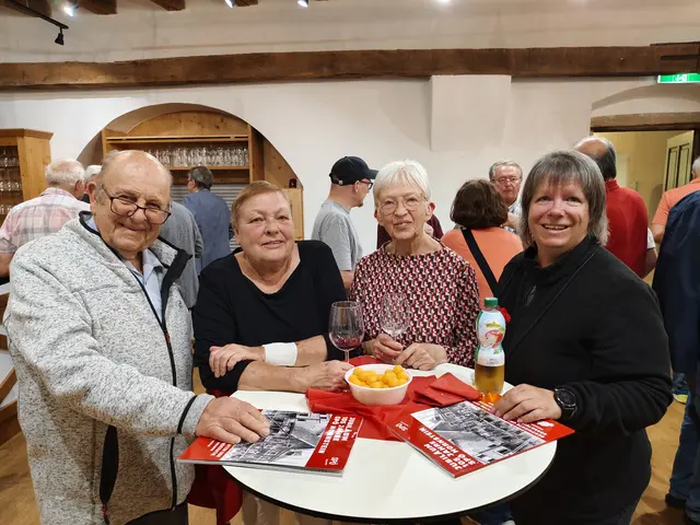 Die kulinarischen Schmankerl im Anschluss an die Veranstaltung luden zum weiteren Verweilen und zum Austausch ein. 