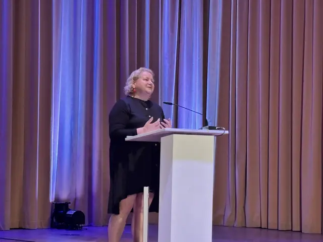 Bundesministerin Korinna Schumann (SPÖ) bei ihrer Begrüßungsrede. | Foto: Zezula