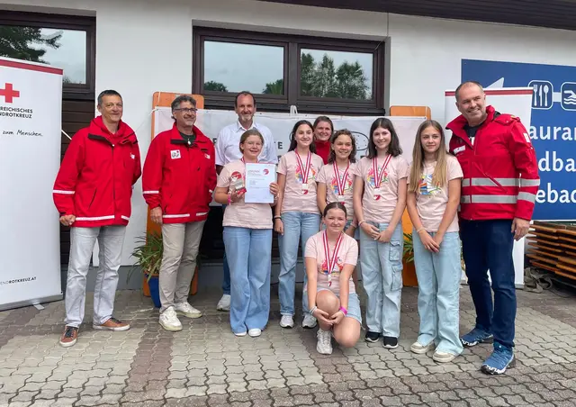 BG Tamsweg - Team bei der Siegerehrung Österreichischer Erste-Hilfe-Wettbewerb der Schulen  | Foto: ÖRK/Konrad Janssen