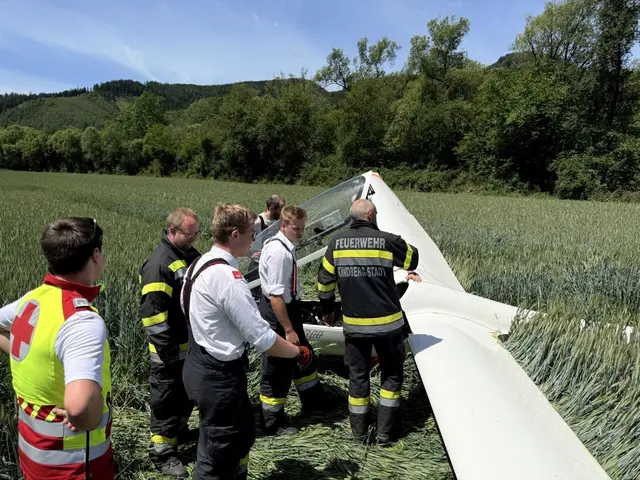 34-Jähriger Pilot hatte Glück, konnte im Getreidefeld landen
