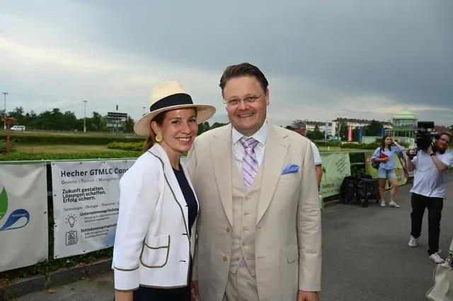 Bürgermeisterin Carmen Jeitler-Cincelli und Florian Kutscha-Lissberg (Ortho-Baden)
 | Foto: 2026psb/sap