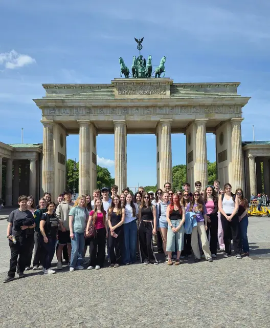 Gruppenfoto der 3BDD und 4BDD | Foto: HLW Steyr