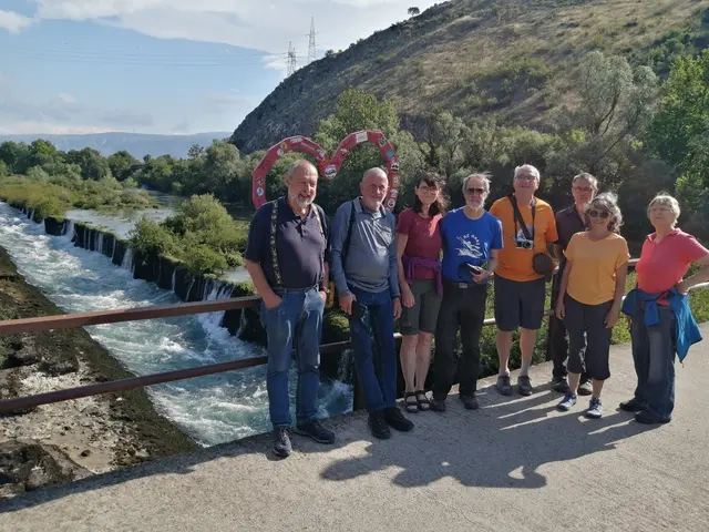 Garser Paddel-Senioren auf Balkan-Abenteuer