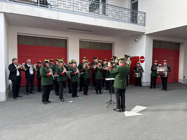 Los ging es mit einem Platzkonzert der Stadtkapelle Waidhofen | Foto: Daniel Schmidt