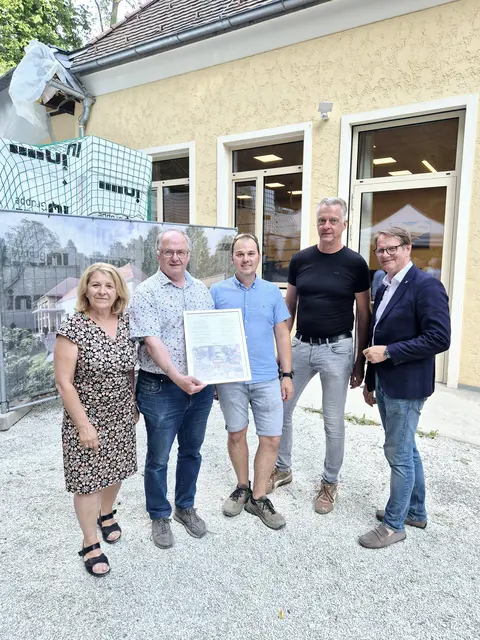 Pünktlich zum Schulstart—das neue Musikzentrum nimmt Gestalt an