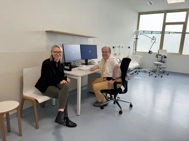 Barbara Halper (Direktorin für Prozess- und Projektmanagement der Gesundheit Burgenland) mit Obermedizinalrat Hannes Leirer (Koordinator Akutordination) | Foto: Gesundheit Burgenland