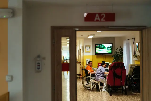 In vielen Seniorenwohnhäusern fehlen diplomierte Pflegekräfte. Die Acute Community Nurses könnten eine neue Versorgungsstruktur schaffen und auch Seniorenhäuser unterstützen.
 | Foto: pexels / Jsme MILA