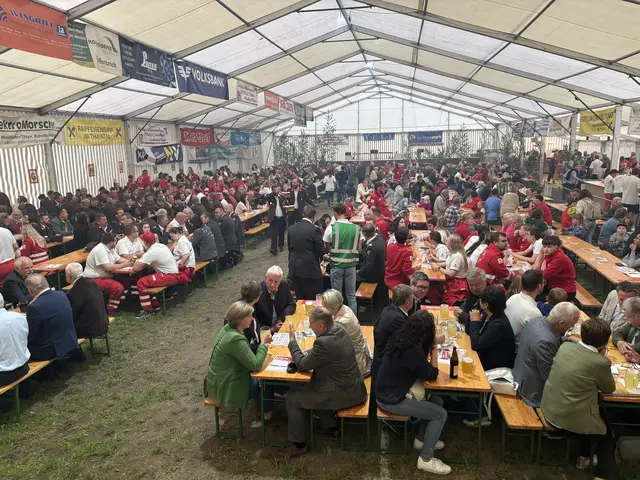 Das Festzelt war bis auf den letzten Platz gefüllt. | Foto: Daniel Schmidt