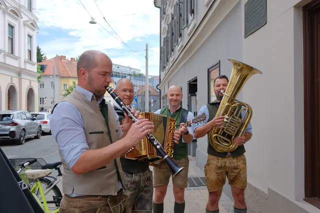 Das Pre-Opening wurde auch musikalisch begangen. | Foto: MeinBezirk/Antonia Unterholzer