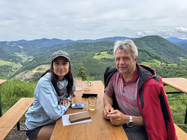 Denise und Alexander genossen die Aussicht und die gute Stimmung rund um die Hainfelder Hütte. | Foto: Elena Fuchsbauer