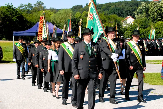 155 Jahre ÖKB  Markt Hartmannsdorf wurde mit Bezirkstreffen 