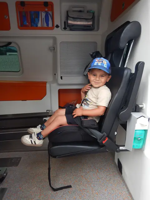 Bald wird mit dem Rettungswagen gefahren | Foto: OptikS Wichtelwald