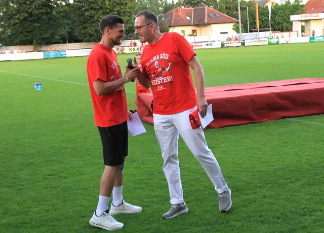 Ein Siegerteam - Trainer Benjamin Posch und Obmann Mario Windhofer. | Foto: Peter Seper