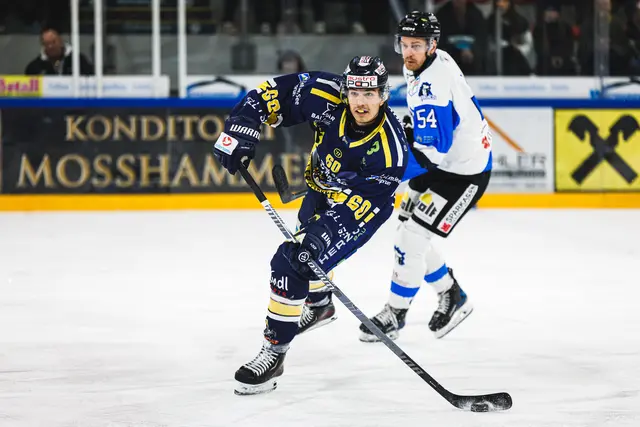Timo Pallierer bleibt bei den Zeller Eisbären. | Foto: EKZ / Radlwimmer