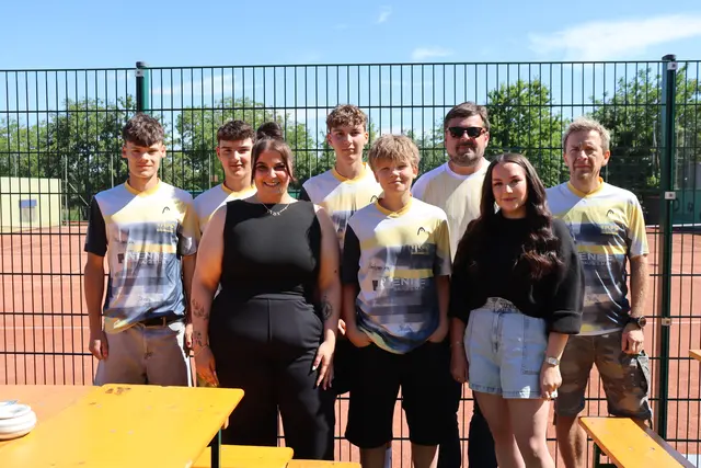 Große Freude beim ASKÖ TC Schattendorf: Gemeinsam mit zahlreichen Ehrengästen und Mitgliedern wurde das neue Clubgebäude feierlich eröffnet. | Foto: Alejandra Ortiz / MeinBezirk