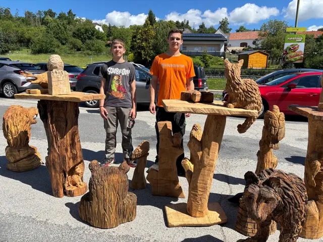 Ein Höhepunkt des Flohmarktes war die beeindruckende Vorführung von Speedcarving-Künstler Nils Flicker. | Foto: Manuela Danzinger