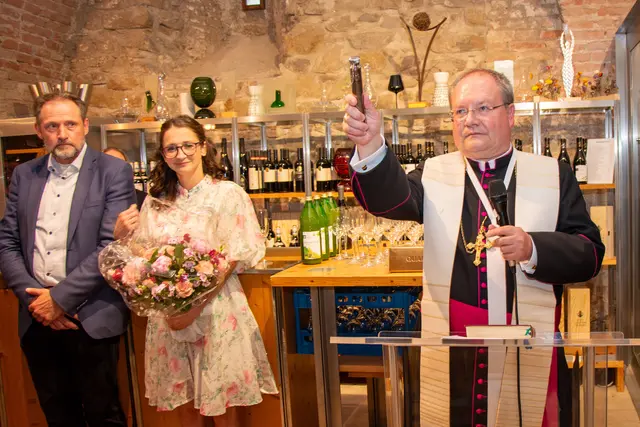AgnesBAR in der Vinothek Stift Klosterneuburg wurde feierlich eröffnet