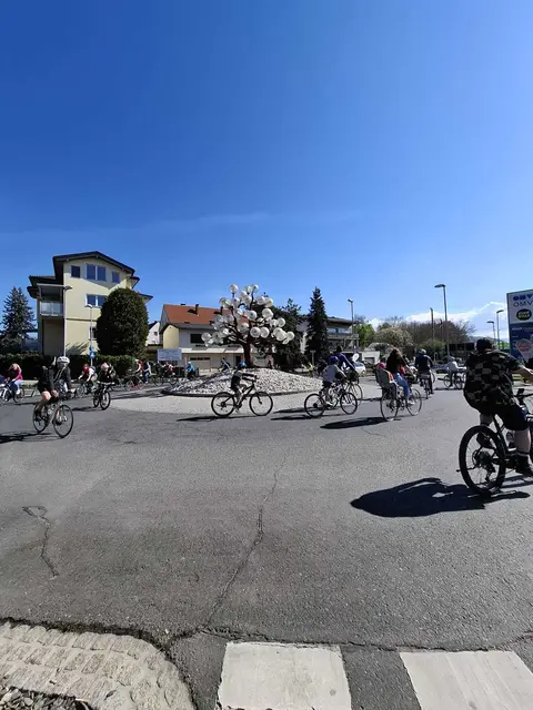 Am 12. Juni durch die 90er und 2000er radeln