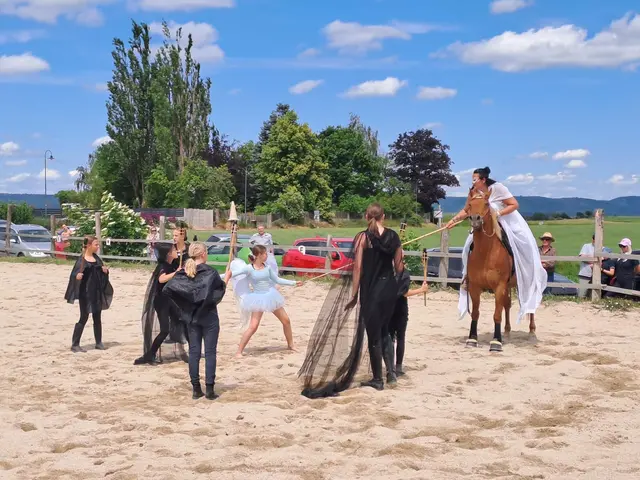 Rätselrallye, Ponyreiten und starke Reitvorführung