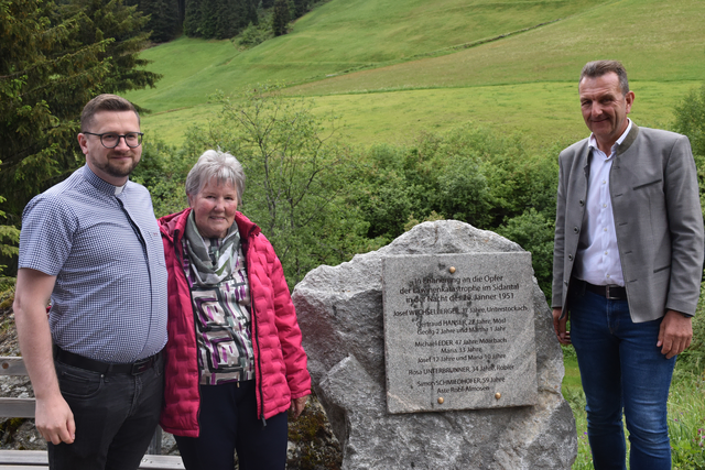 Hippach/Schwendberg: Gedenkstein feierlich eingeweiht