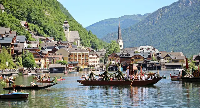 Hallstatt und Obertraun feiern 400 Jahre alte Tradition auf 