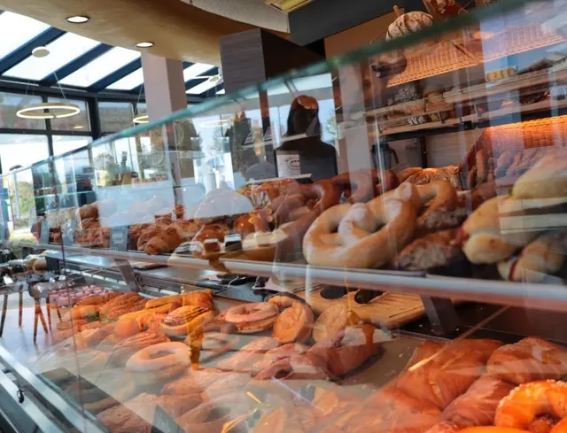 Die Bäckerei Madenberger strahlt in neuem Glanz.