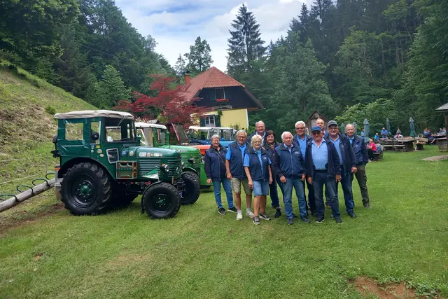 Für den Laßnitztaler Traktor-Fanclub ging es bergauf