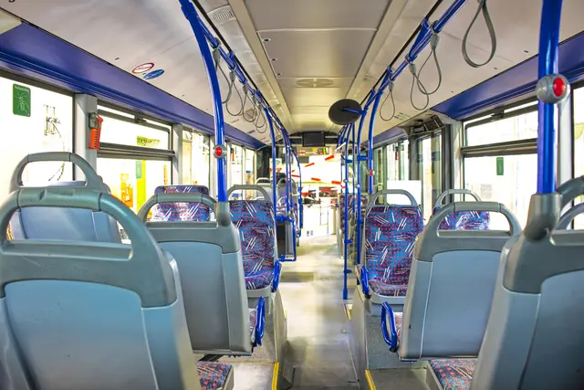 Sieben Verletzte in Innsbruck: Plötzliche Busbrems
