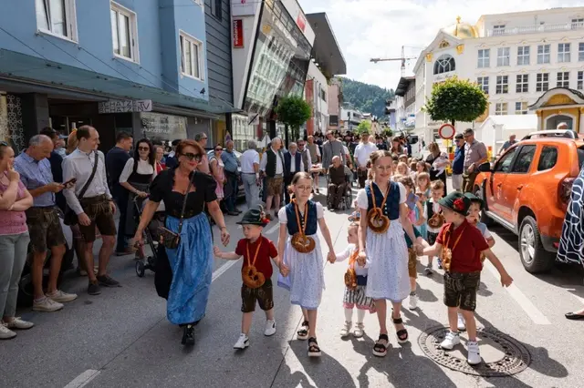 Regionale Schmankerl und Brauchtum in der Begegnungszone